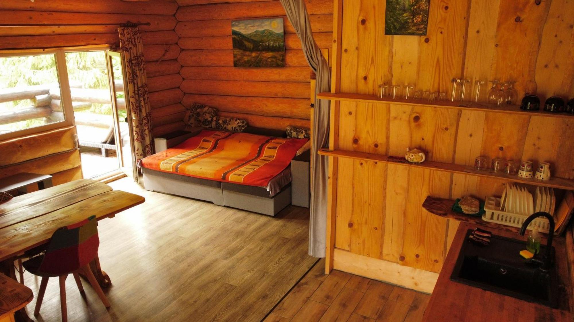 Bungalow In Mauntains With Chan Near The Forest Slavske Exterior photo